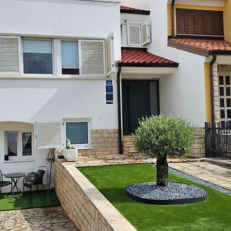 Kadenca Apartment Умаг Екстериор снимка