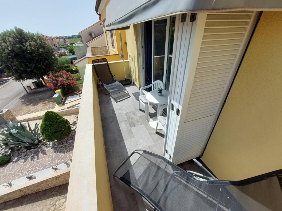 Kadenca Apartment Умаг Екстериор снимка