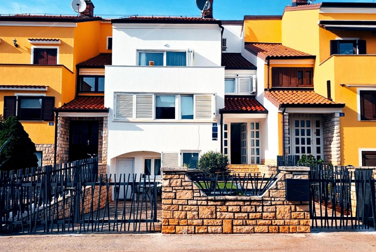 Kadenca Apartment Умаг Екстериор снимка